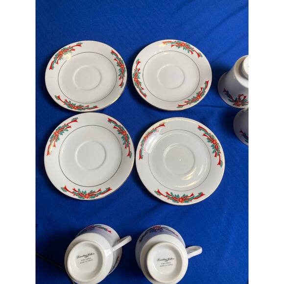Poinsettia and Ribbons 8 Piece Tea/ Coffe Cup and Plate Set with Storage Case - Picture 7 of 13